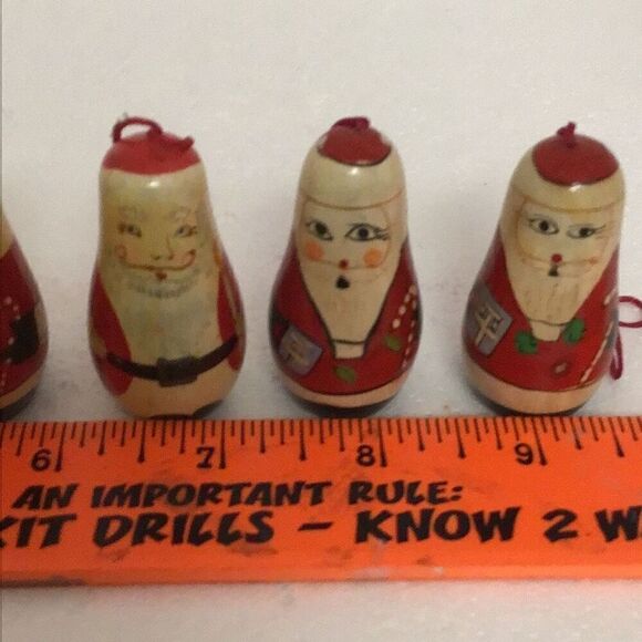 Set of six vintage wooden Santa Claus ornaments - Picture 4 of 4